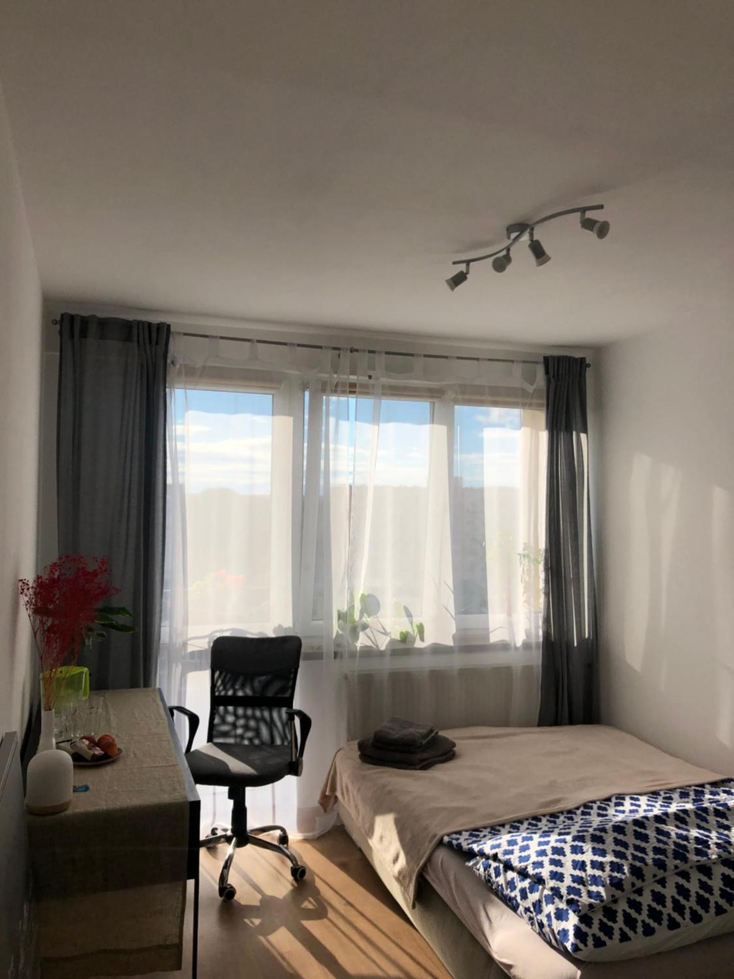 Sm Pokoj Przy Rondzie Daszynskiego Varsovia Exterior foto