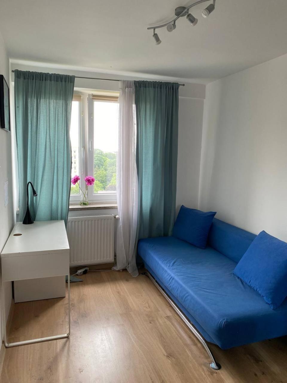 Sm Pokoj Przy Rondzie Daszynskiego Varsovia Exterior foto